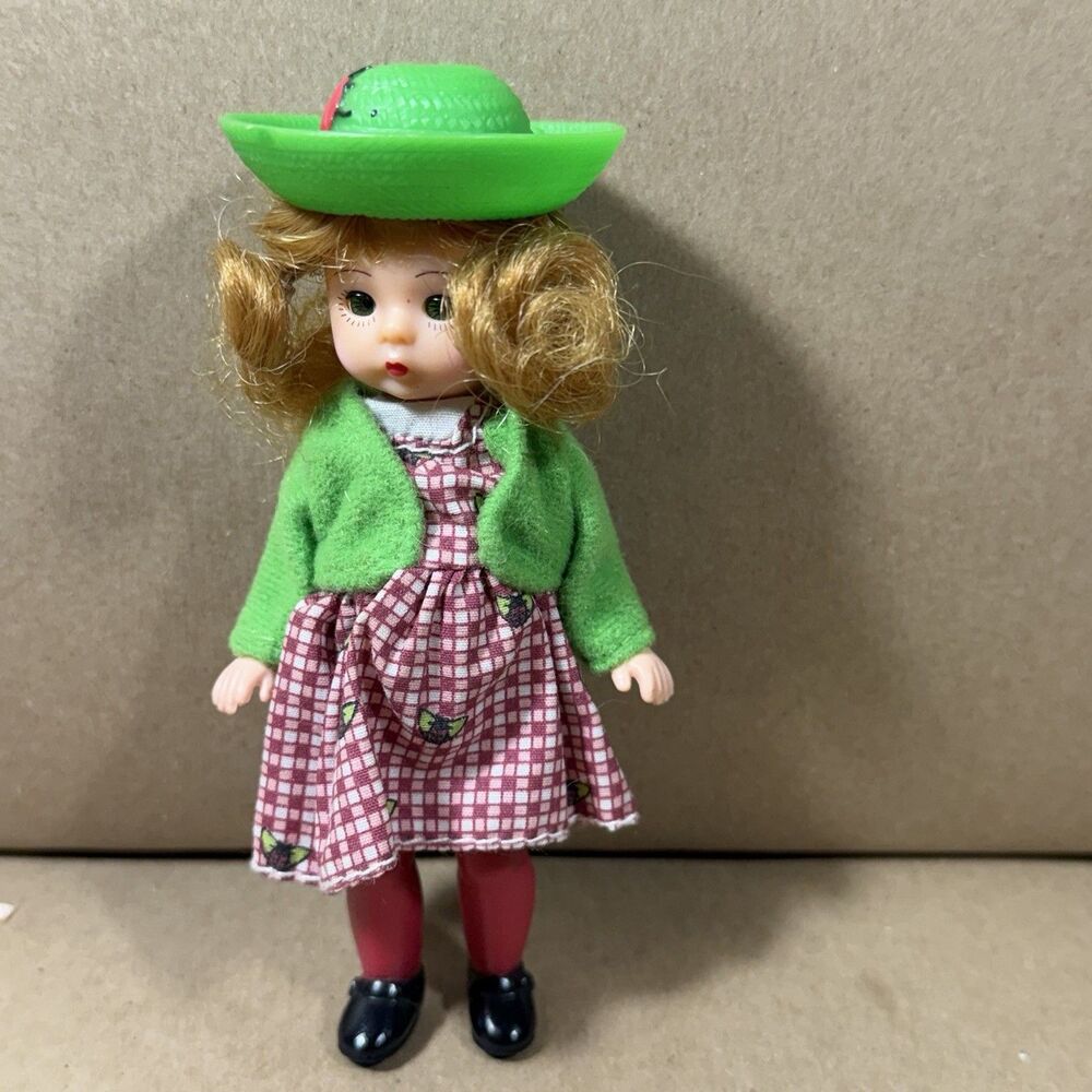 Lady Bug Girl Madame Alexander Mini Collectible Doll Mc Donalds Happy Meal Colle